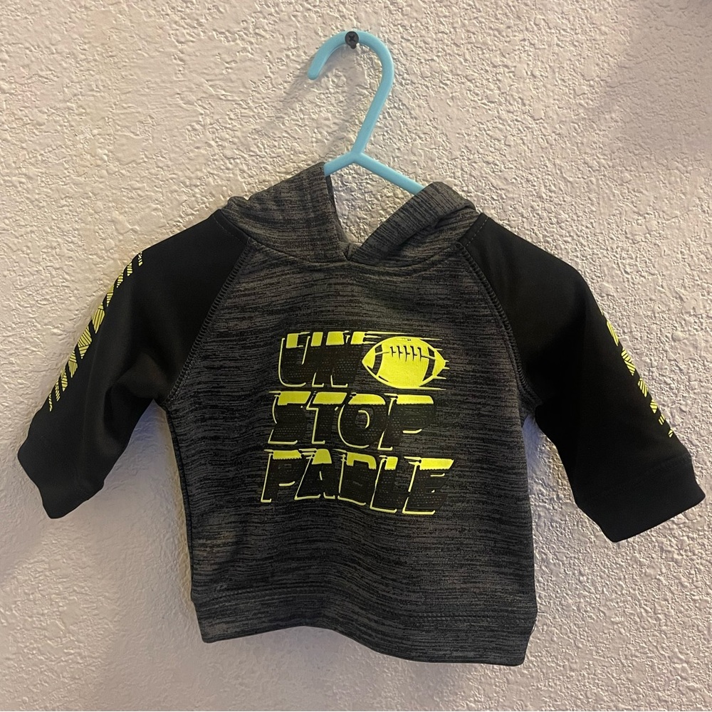 Baby gray sweater 0-3 months